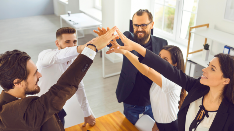 Motivierte Mitarbeitende durch gezielte Weiterbildung – Praxisideen für jedes Unternehmen